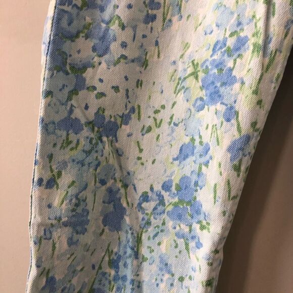 ABERCROMBIE and Fitch Floral Skinny Jeans - Picture 2 of 4